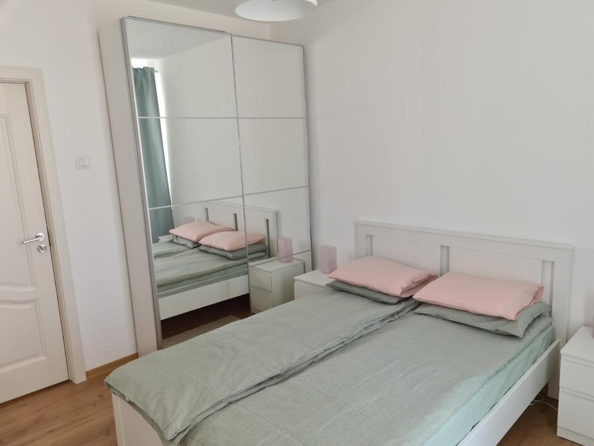 Rene'S Leisure Apartment ブカレスト エクステリア 写真